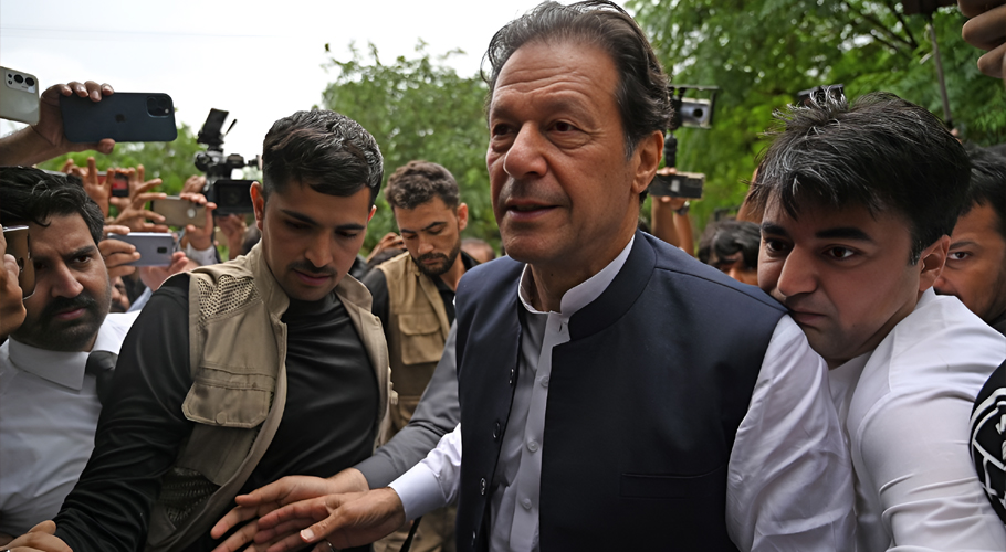 کیا عمران خان کا فوجی عدالت میں ٹرائل ممکن ہے؟