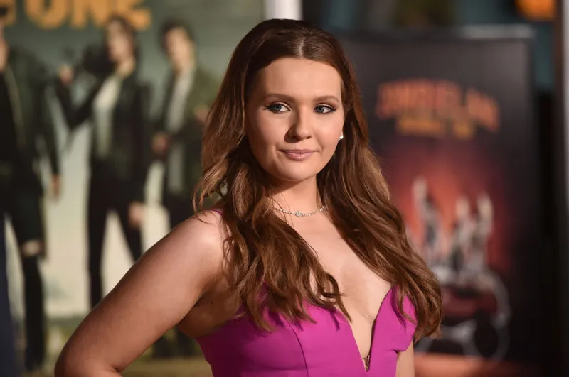 25 Abigail Breslin Wallpapers 59 Abigail Breslin Wallpapers,Abigail Breslin music,Abigail Breslin pictures,Abigail Breslin net worth,Abigail Breslin biography,Abigail Breslin wedding,Abigail Breslin social media,Abigail Breslin husband,Zombieland,Ira Kunyansky,bol news pakistan