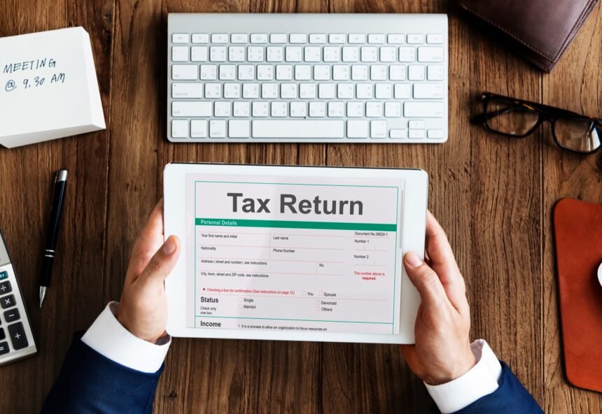 Pakistan Salaried Workers Tax Burden Exceeds